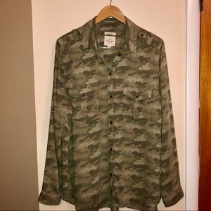 American Eagle Camouflage button up shirt